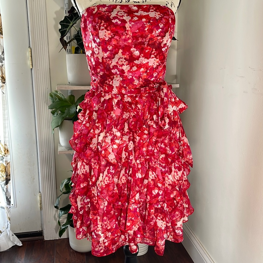 White House Black Market Strapless Ruffle Tiered Dress